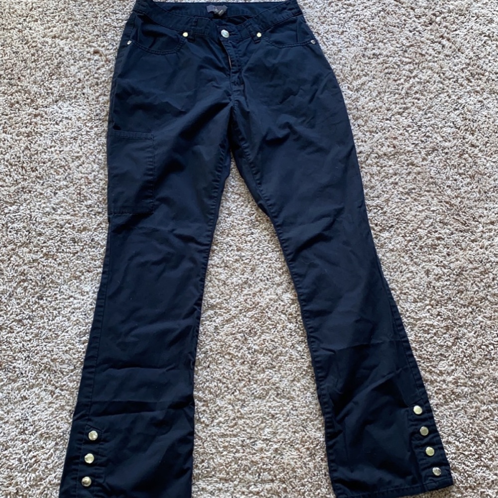 Jaanuu scrub pants